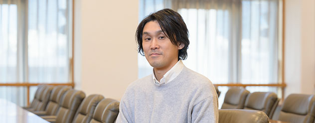 隠岐 理貴 写真1